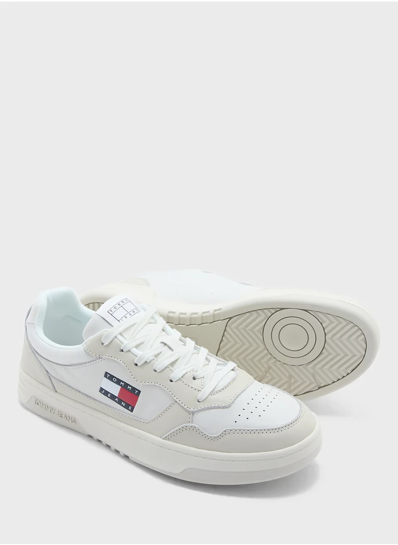 تومي جينز Casual Lase Up Low - Top Sneakers