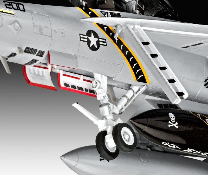 Revell 03834 F/A-18F Super Hornet 1:72 Scale Unbuilt/Unpainted Plastic Model Kit - Image 4