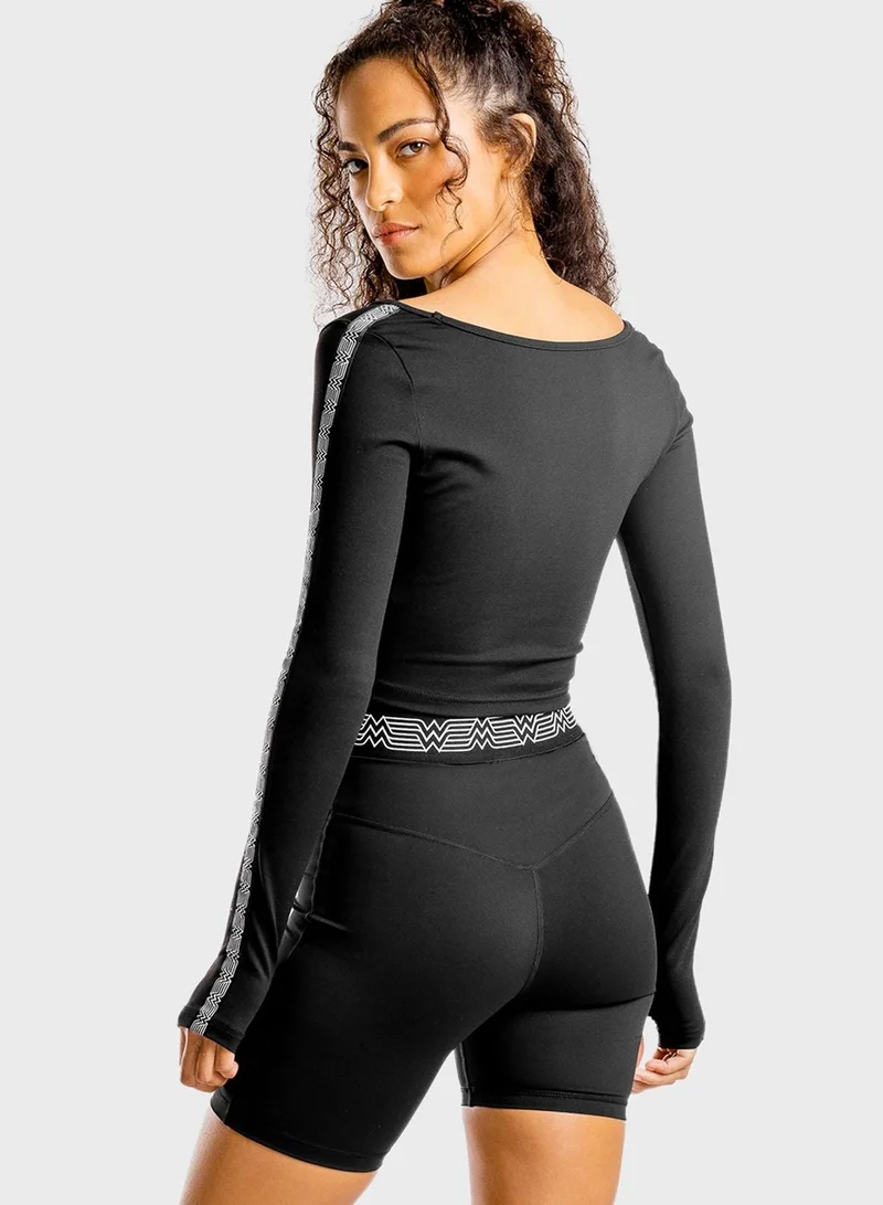 سكوات وولف تيشيرت قصير بطبعة وندر وومن