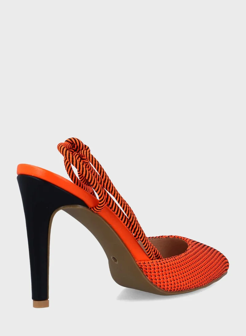MENBUR Pointed Toe Pumps