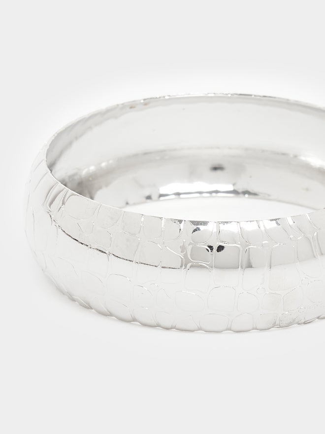 Styli Styli Metallic Chunky Bangle  - Image 3
