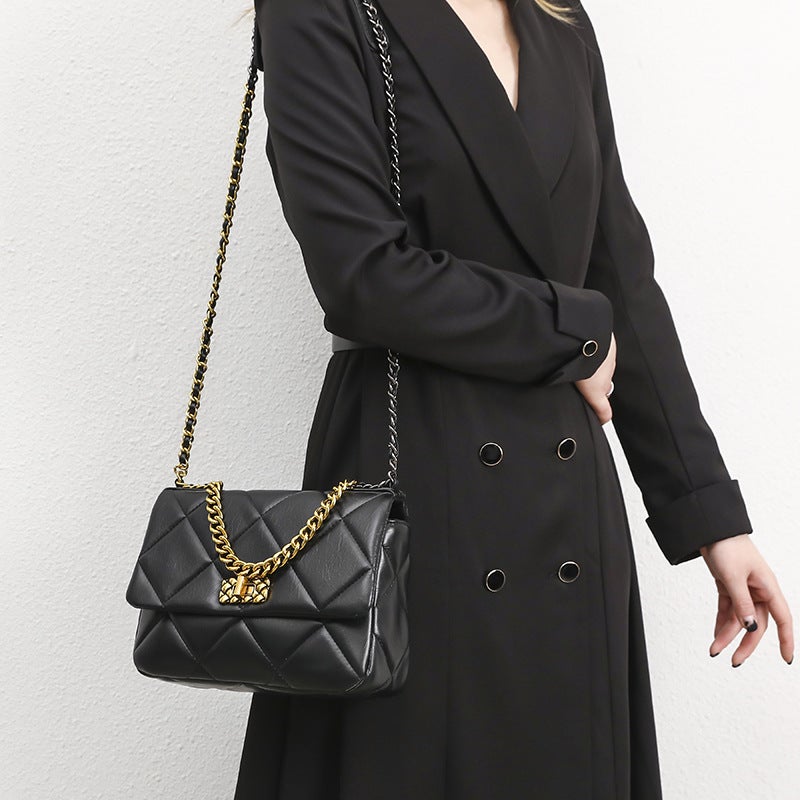 2024 Spring And Niche Design Diamond Plaid Chain Bag High-End Portable Shoulder Crossbody All-Match Tote Bag - Image 4