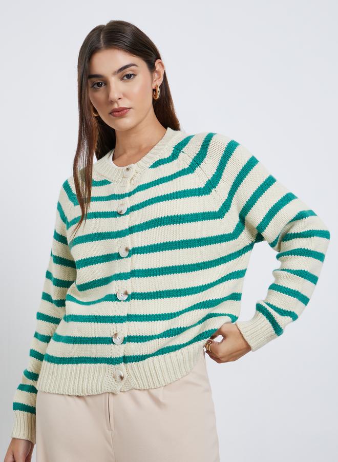 ستايلي كارديجان مخطط بقصة مريحة وتفاصيل محبوكة - Image 3