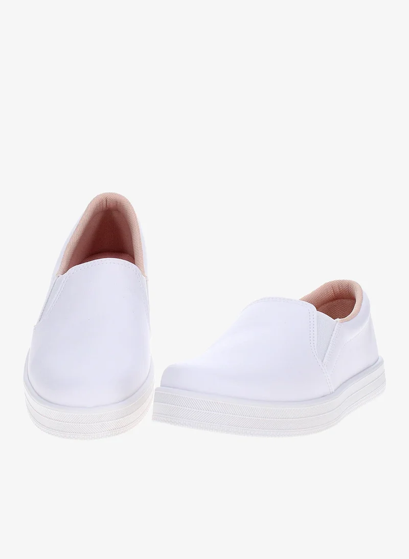 Beira Rio White Flat Shoes for Women – Stylish & Comfortable Everyday Footwear for Women | Best Price UAE