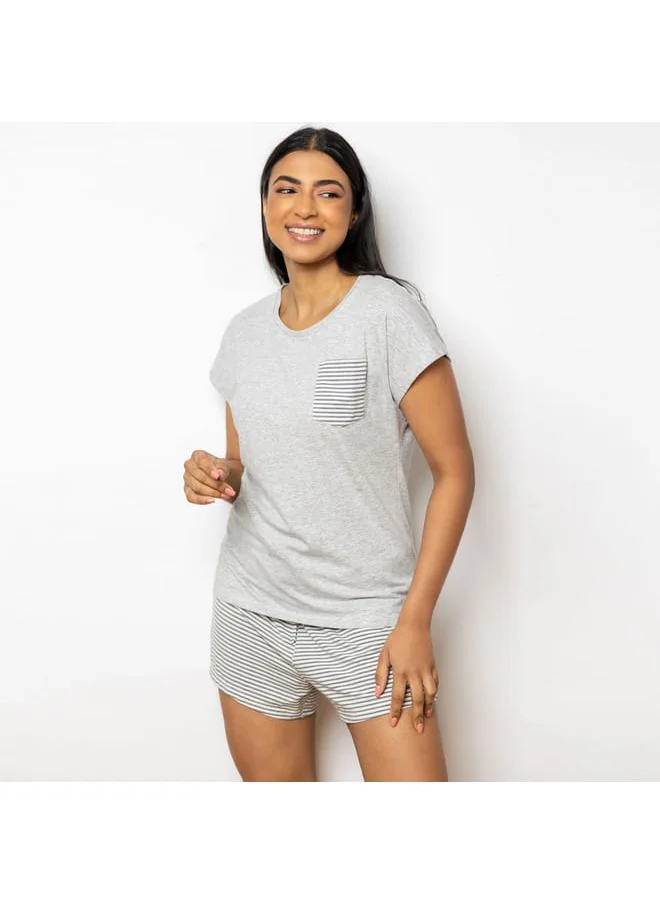 Aadaraya Aadaraya Solid T-shirt and Striped Shorts Set