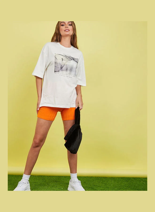 Styli Shorts Sleeves Beach Photo Graphic Oversized Longline T-shirt