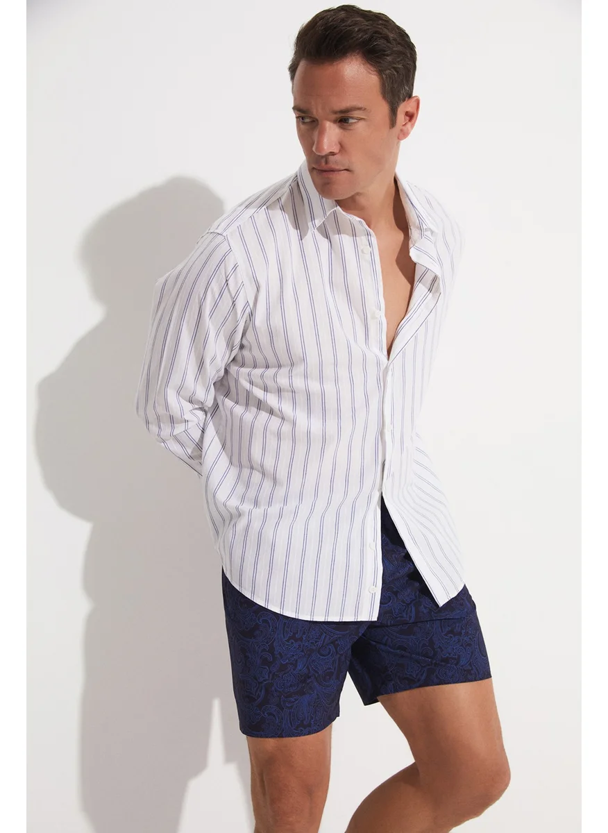 جون Men's Regular Fit Patterned Denim Shorts