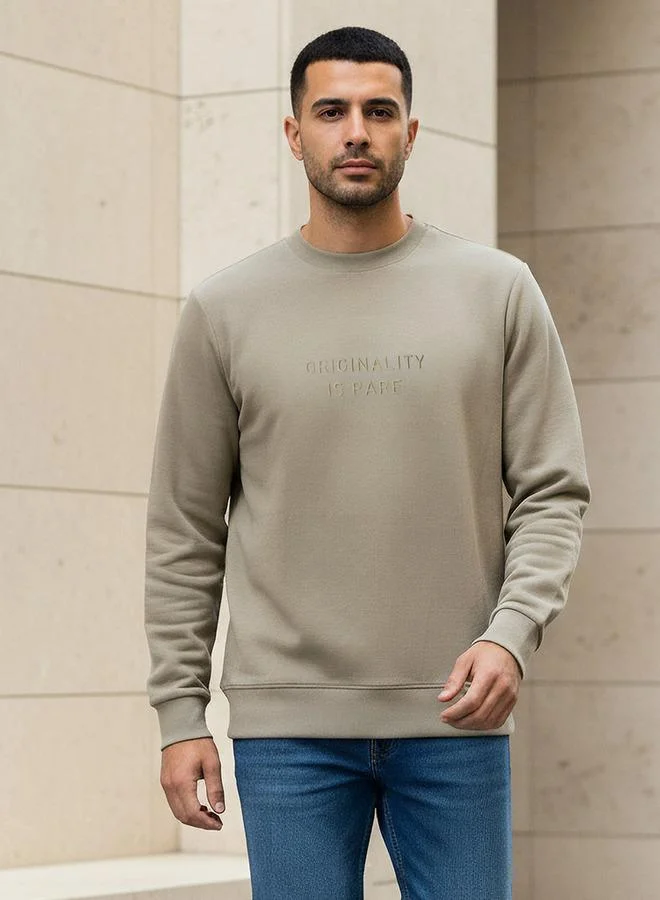 Iconic Iconic Men Regular Fit Slogan Embroidered Sweatshirt