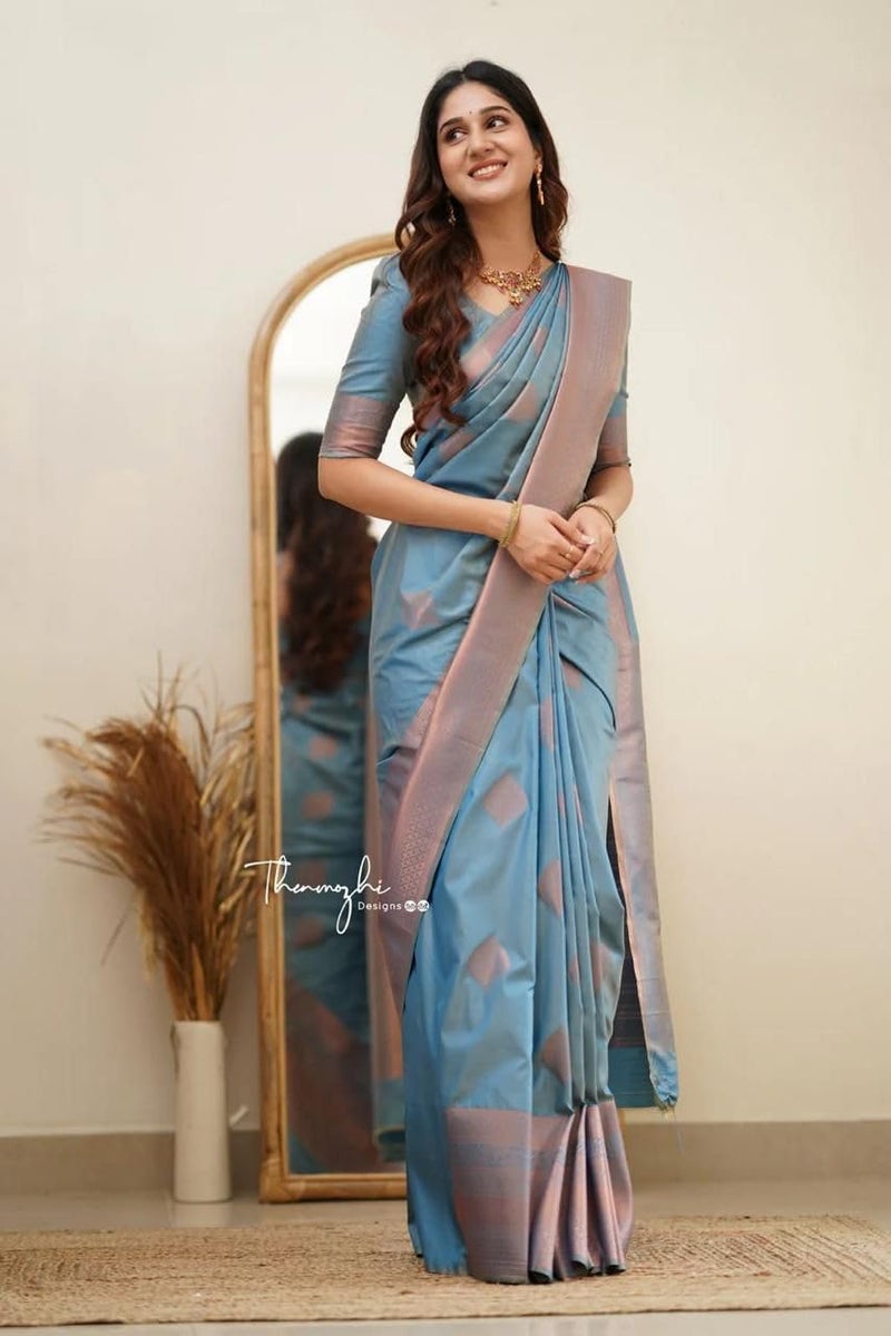 Vivatra Women Banarasi Soft Silk Saree | Jacquard Weaving with Rich Pallu & Border | Includ Matching Utitched Blouse Piece (VT-KP-6015-Royalblue) - Image 5