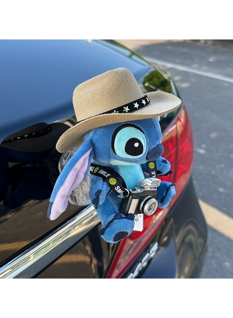 عام دمية كرسي أو دمية ذيل سيارة على شكل Stitch. يمكن وضعها في مؤخرة السيارة أو خارجها، أو حتى على الدراجات النارية والسيارات الكهربائية. هذه الدمية تجعل السيارة تتمتع بشخصية فريدة وتضيف بعض اللون إلىها. - Image 2