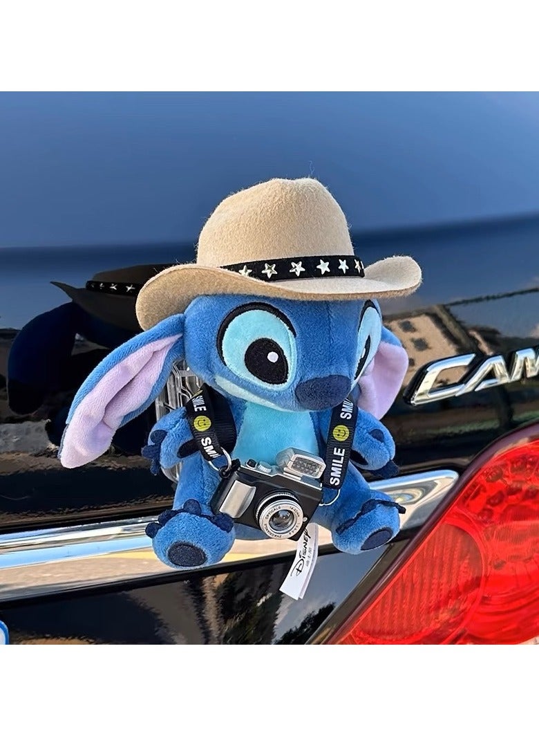 عام دمية كرسي أو دمية ذيل سيارة على شكل Stitch. يمكن وضعها في مؤخرة السيارة أو خارجها، أو حتى على الدراجات النارية والسيارات الكهربائية. هذه الدمية تجعل السيارة تتمتع بشخصية فريدة وتضيف بعض اللون إلىها. - Image 1