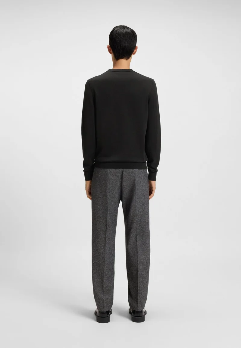 HUGO Cotton sweater with red logo label