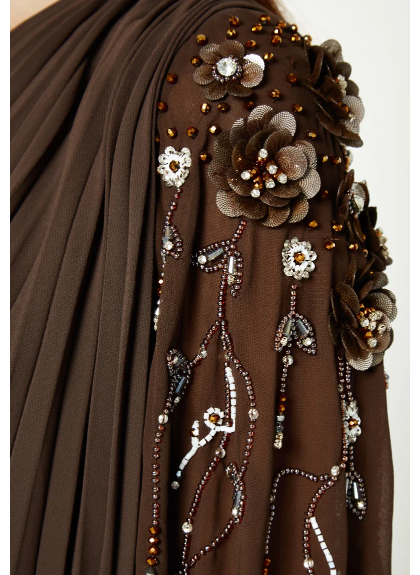 Amri Simple And Elegant Chiffon Jalabiya With Pleated Overlay And Embroidered Sleeves