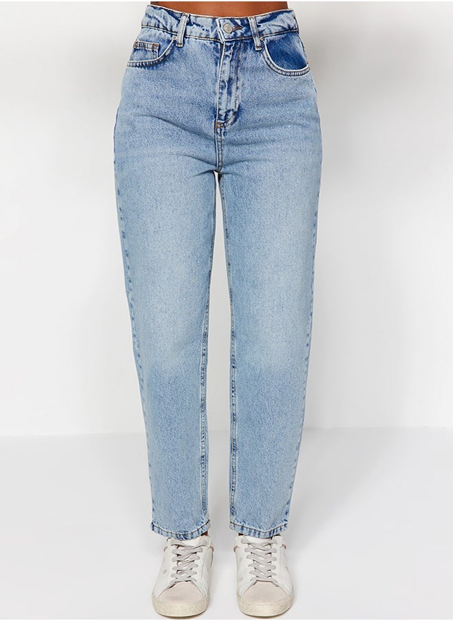 trendyol Light Blue High Waist Mom Jeans TWOAW24JE00076  - Image 4