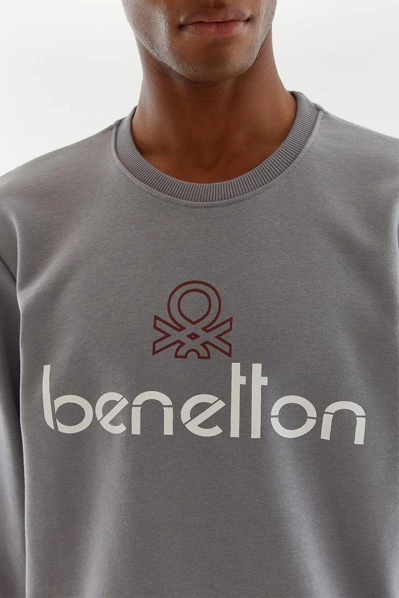 يونايتد كولورز أوف بينتيون Men's Sweatshirt