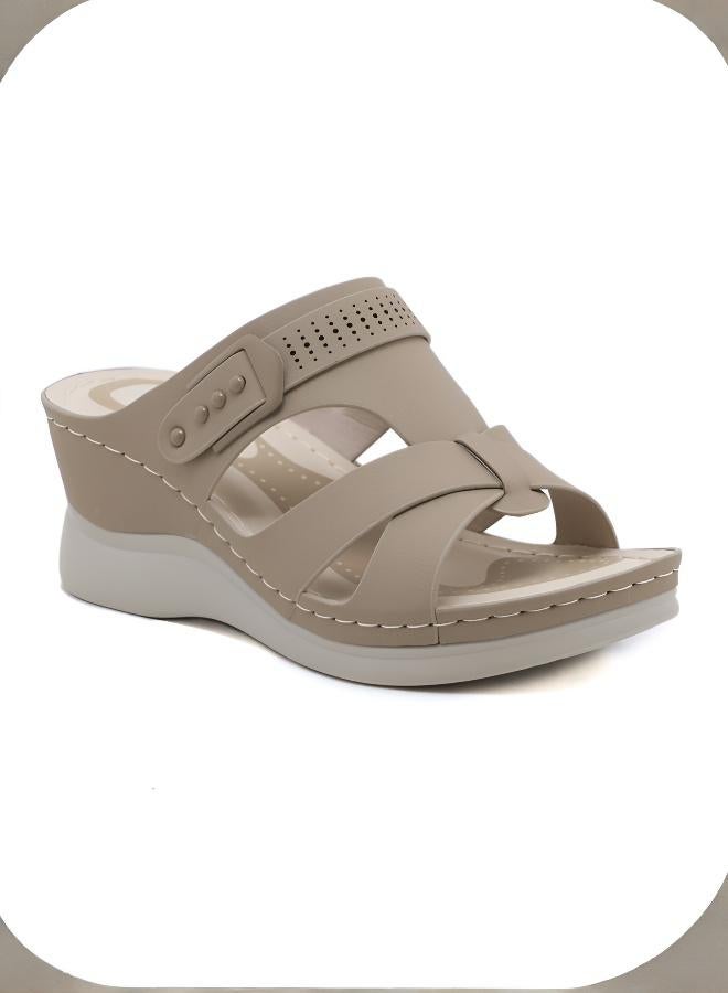 New Spring and Summer Women's Comfortable Sport Sandals - Image 1