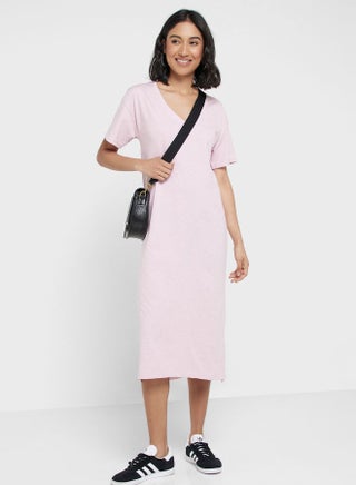 Relaxed V Neck Midi Dress - pzsku/Z56400FE23B5A31915328Z/45/_/1715778442/fc7a40b0-2a3c-4ebd-8fa4-ecf0f3b12090