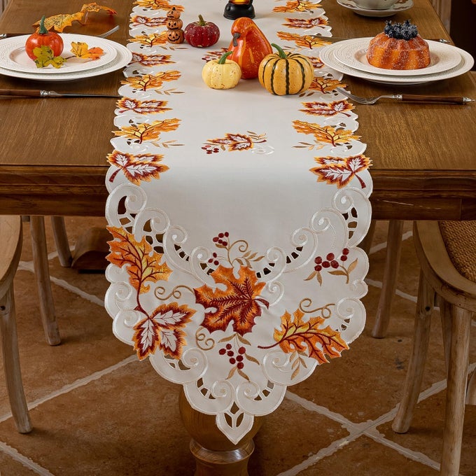 THANKSGIVING TABLE RUNNER 14 X 59 INCHES CUTWORK EMBROIDERED MAPLE LEAVES DRESSER SCARF FALL TABLE RUNNERS FOR HOME KITCHEN DINING AUTUMN HARVEST PARTY TABLETOP DECORATION