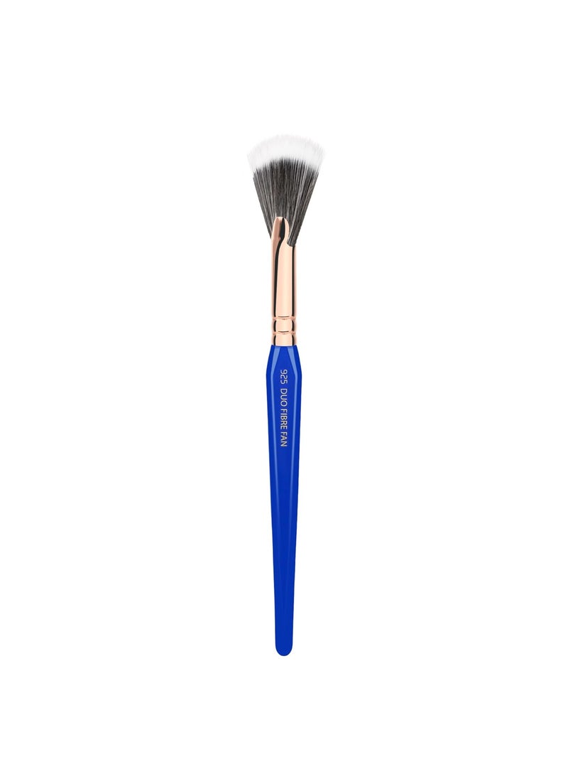 Bdellium Tools Bdellium Tools Professional Makeup Brush - Golden Triangle 925 Duo Fibre Fan - With All Vegan and Soft Synthetic Fibers, For Lightweight Application/Highlighting (Blue, 1pc) 