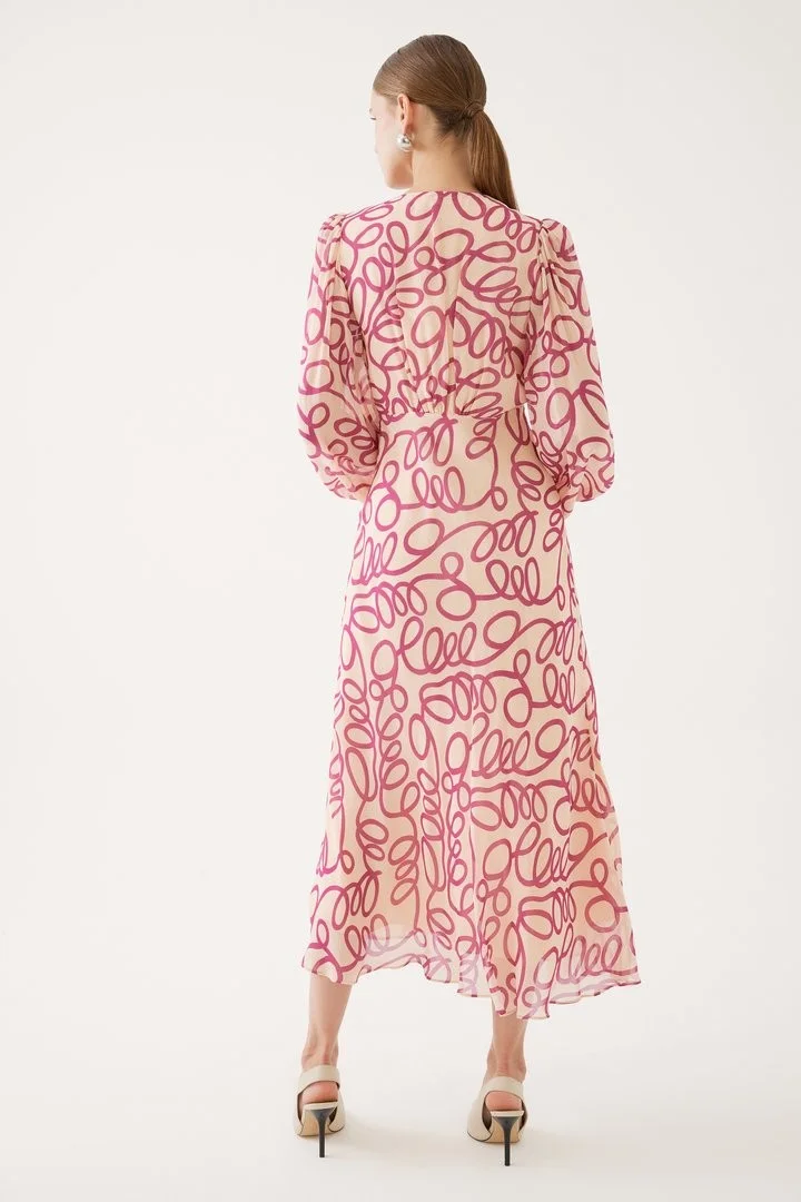 EXQUISE Wide-Sleeved Flowy Dress with Mixed Pattern