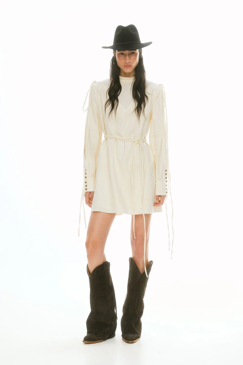 اتش اند ام فستان مصنوع من مزيج الكتان