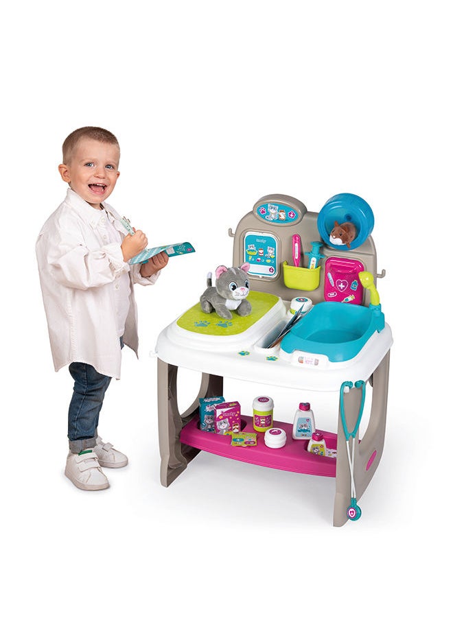 Smoby - Veterinary Center With Cat & Hamster - Image 1