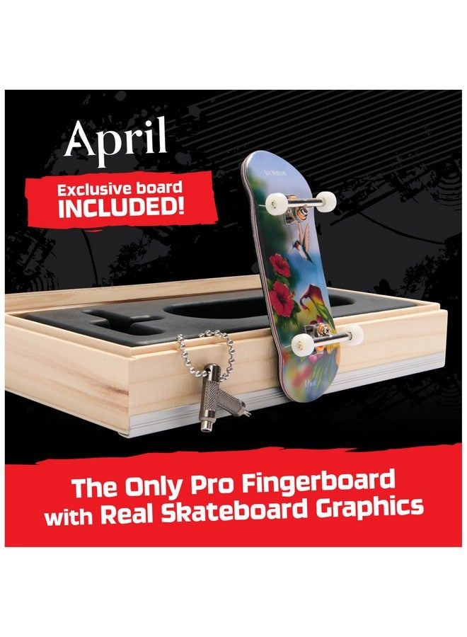 Tech Deck تكنيك ديك، لوحة أصابع سلسلة أبريل الاحترافية مع عرض تخزين، مصممة للمحترفين؛ سكيت بوردات مصغرة أصلية، ألعاب أطفال للأعمار من 6 سنوات وما فوق - Image 2