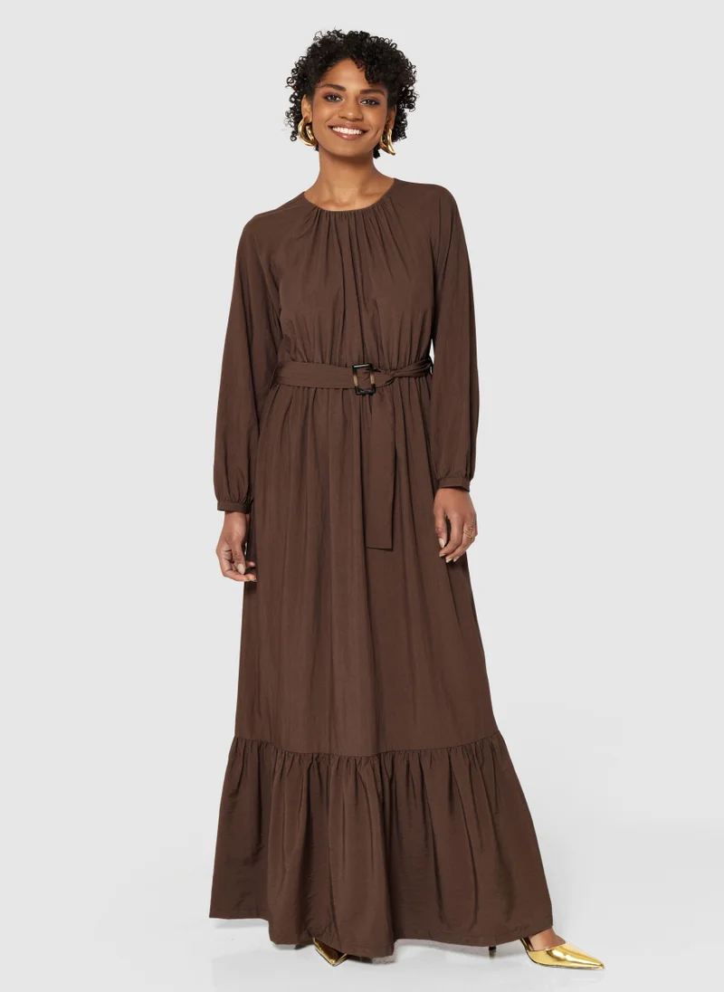 كلوزيت لندن Belted Crew Neck Tiered Dress