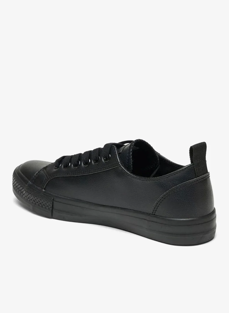 فلورا بيلا من شو إكسبرس سنيكرز قصير بكعب برباط