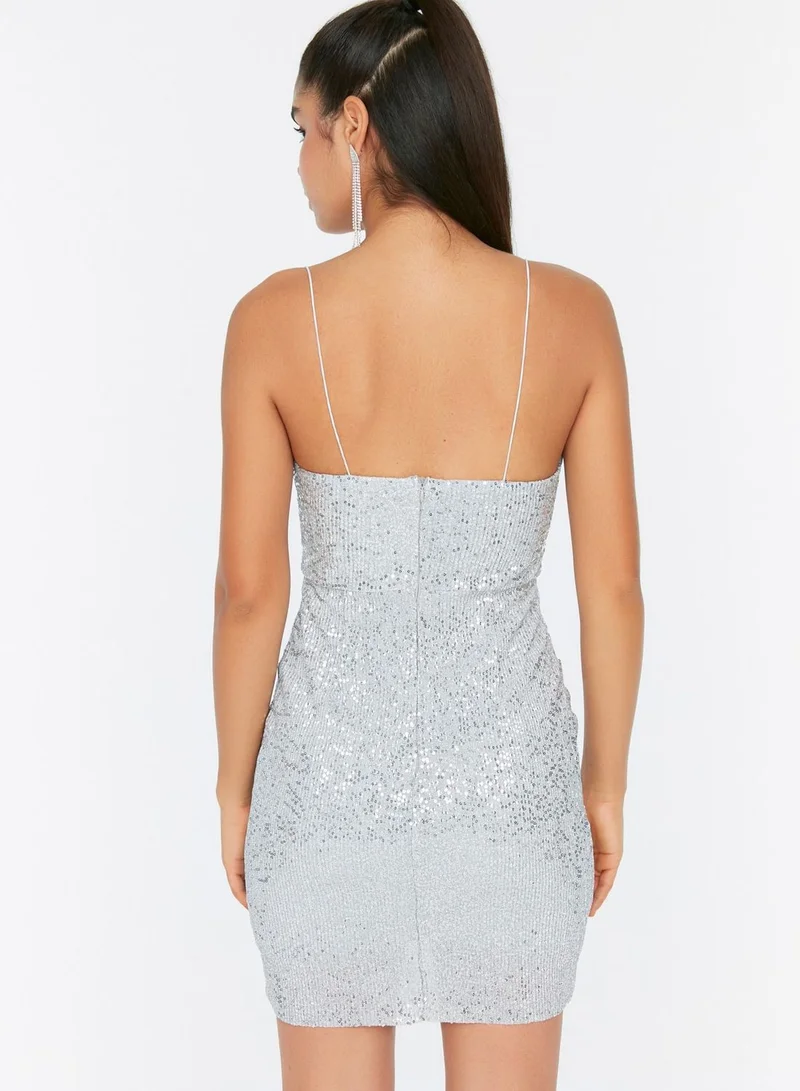 trendyol Sweetheart Neck Sequin Detail Dress