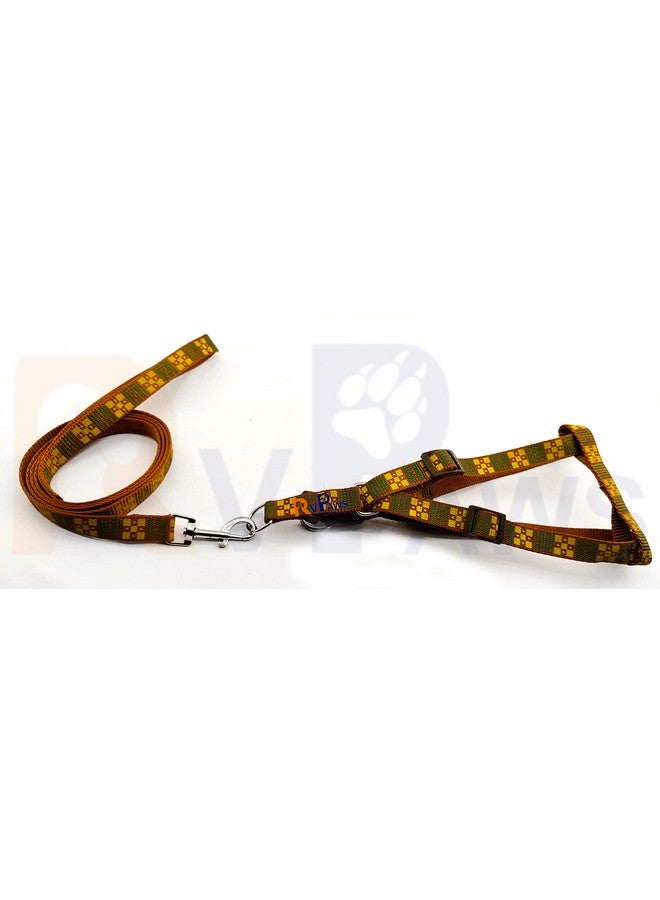 طقم حزام ومقود للكلاب الصغيرة الحجم من النايلون الناعم القابل للتعديل مناسب للجراء والقطط والقطط الصغيرة - 15 مم (ذهبي) - Image 4