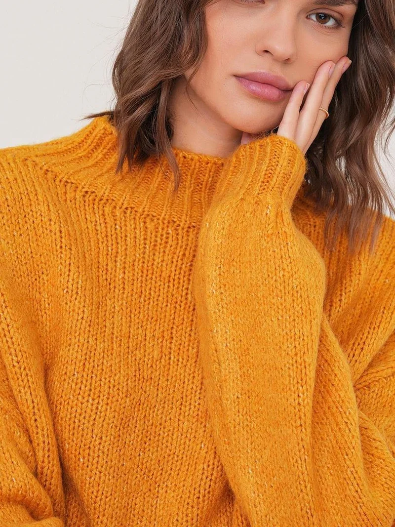 MixRay Amber Yellow Mixray Relaxed Fit Crew Neck Thick Knit Sweater for Women | Best Price UAE