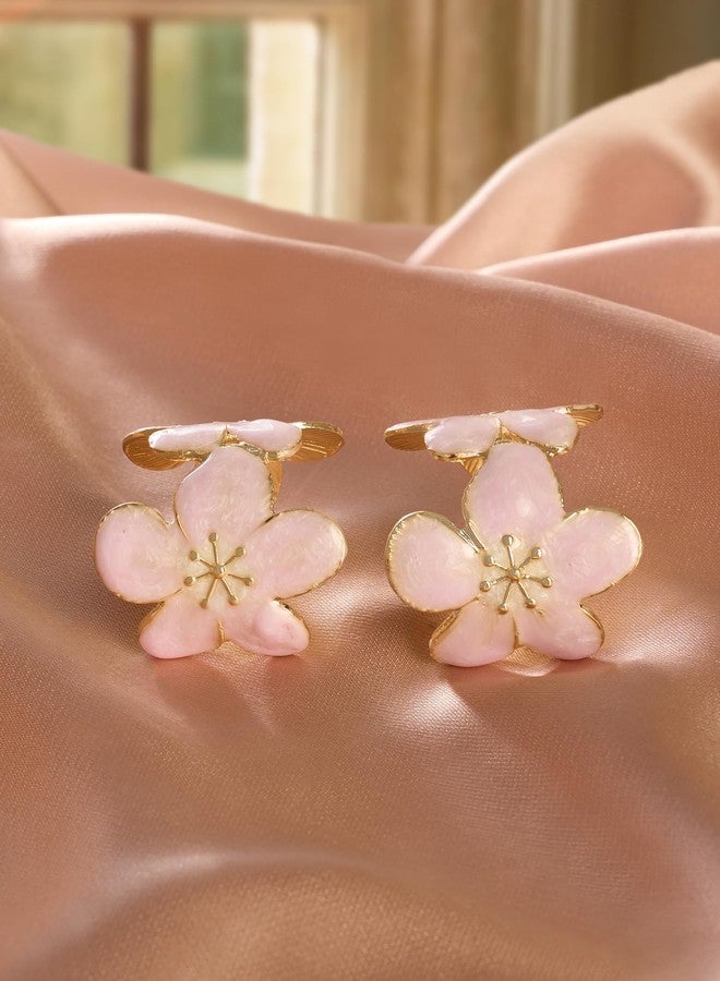 Zaveri Pearls أقراط زافيري بيرلز الوردية والبيضاء المطلية بالمينا على شكل زهور، أقراط عصرية نصف دائرية للنساء - ZPFK21868 - Image 3