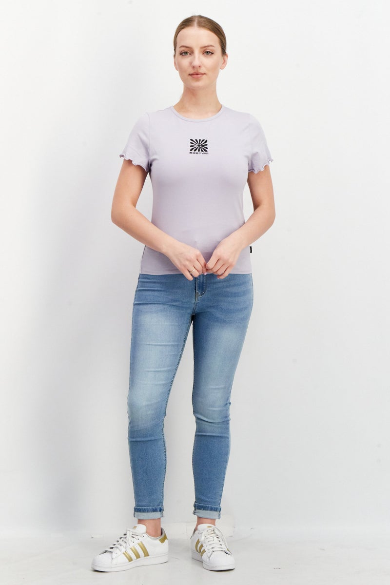 VANS تي شيرت جرافيك قصير الأكمام بياقة دائرية للنساء، لافندر - Image 3