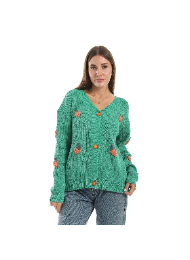 سيزار كارديجان صوف حريمي قصير  مزين بفراولات صوف  وزراير من الأمام - Image 2