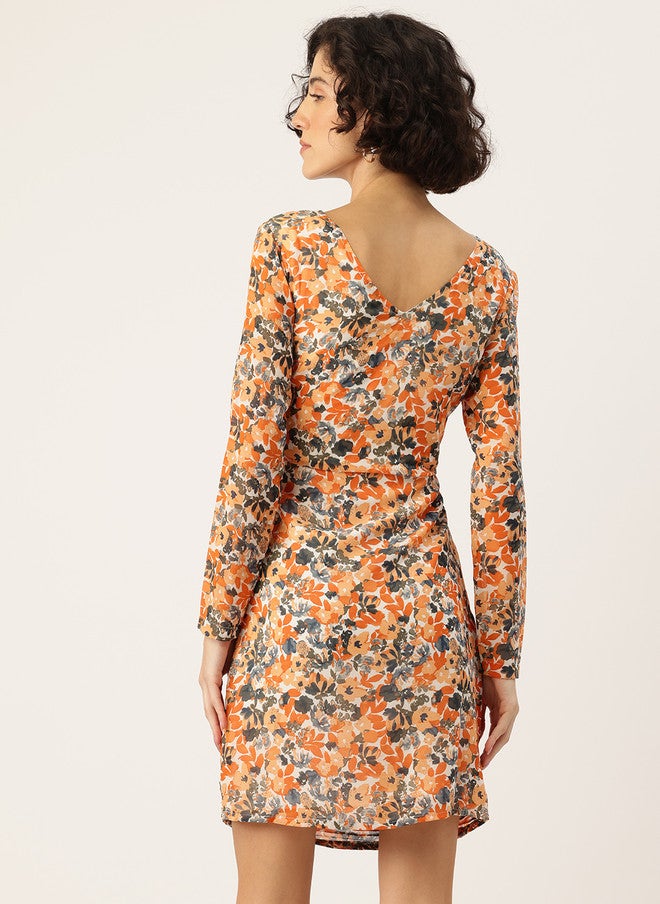 Rue Collection فستان ميني مزخرف بالأزهار بتفاصيل مطوية للنساء - Image 4