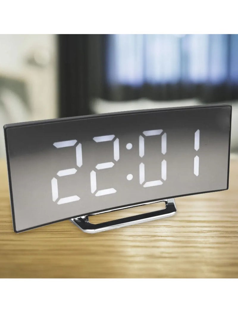 AROAQ Curved Screen Clock, Digital LED Alarm Clock With Temperature Display, Portable Table Clock With Snooze And Night Mode, Durable Electronic Clock With 2 Light Brightness Levels, (1pc, Green)  - Image 4