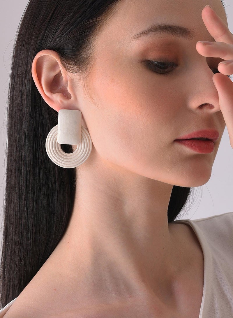 SOHI Circular Artificial Stud Earring Jewellery - Image 2
