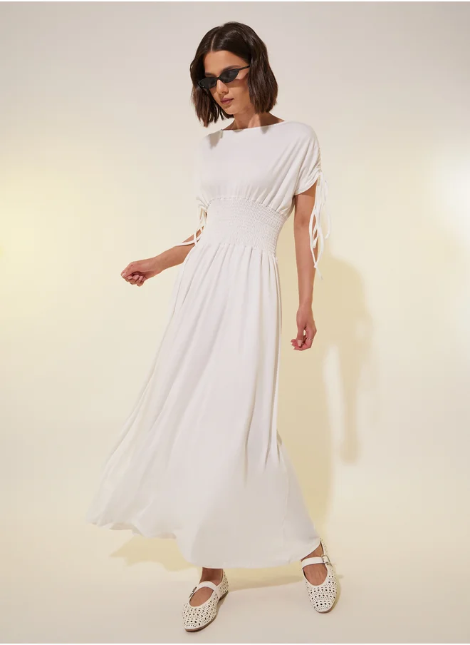 ستايلي Solid Ruched Sleeves A-Line Maxi Dress with Smocked Waist