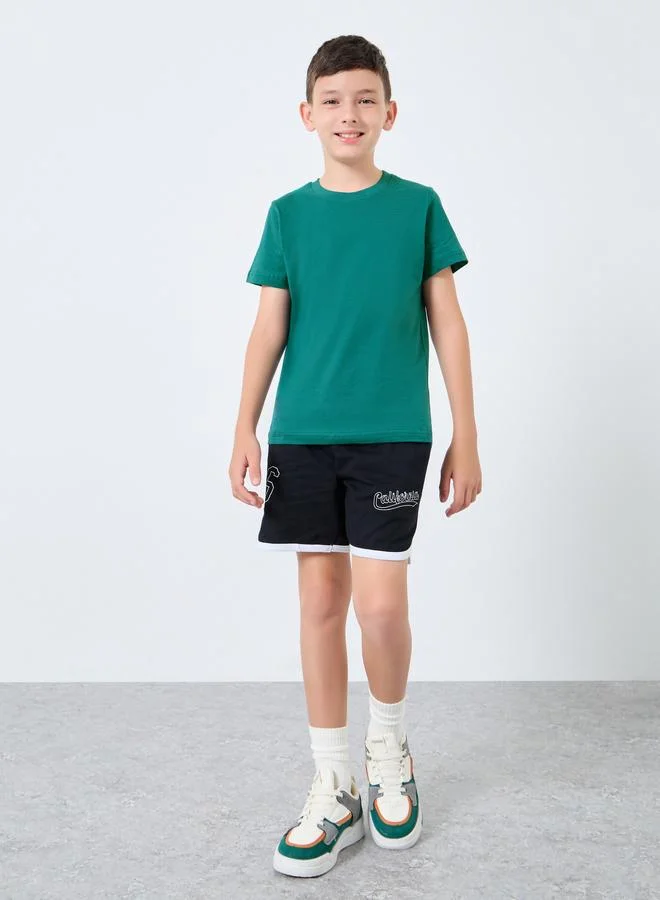 ستايلي تيشيرت قطن أخضر بقصة عادية