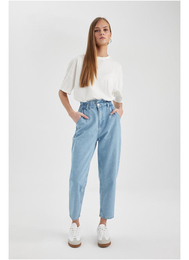 Woman Paperbag Denim Trousers - pzsku/Z566015684C6B96B4D4CEZ/45/_/1735653353/735bfbc1-8165-4f29-aa3a-8a86b7c17e1c