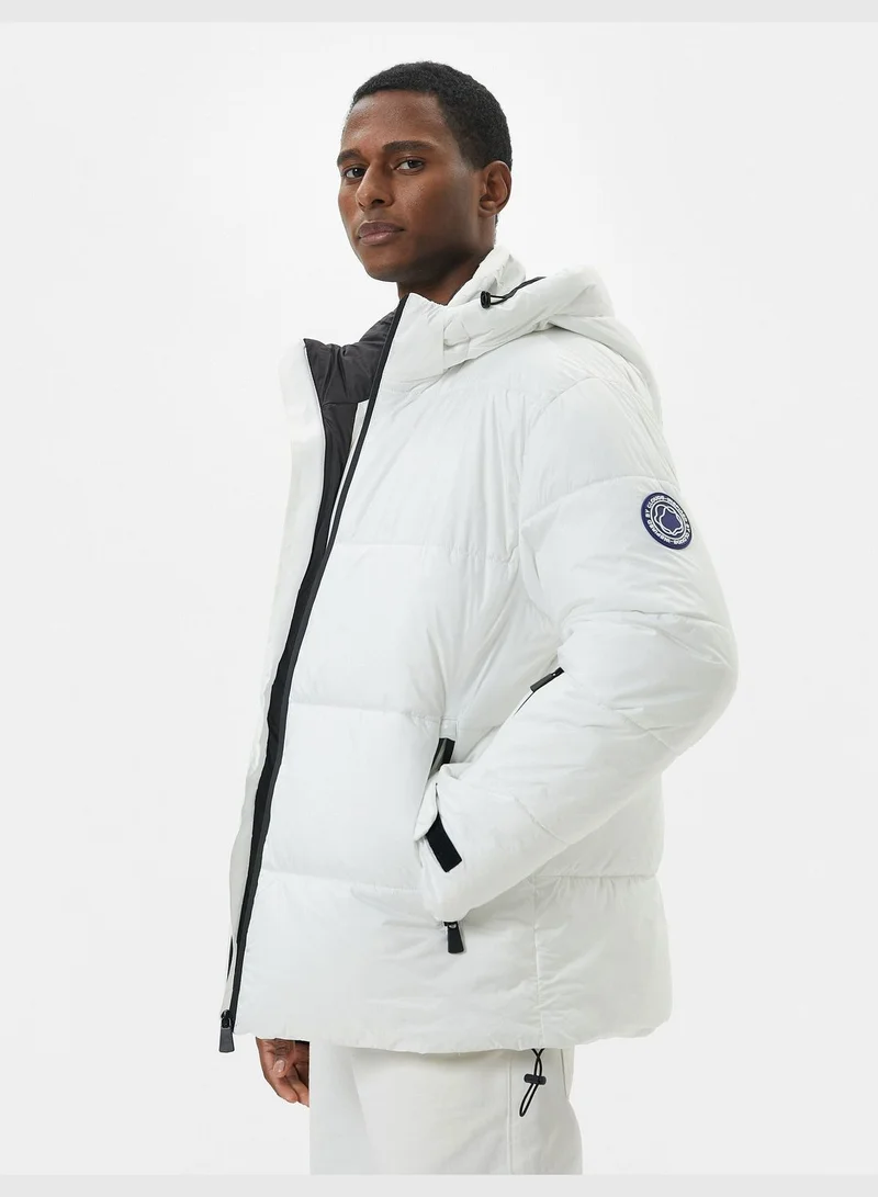 كوتون Slogan Printed Zipper Pocket Detail Hooded Puffer Coat