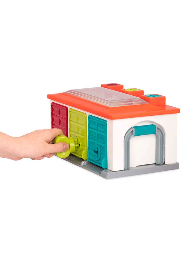 BATTAT 3 Car Garage, Shape Sorting Toy, Garage with Keys and Cars for Toddlers, Pre School Toys, Best Gift for Toddlers  - Image 3