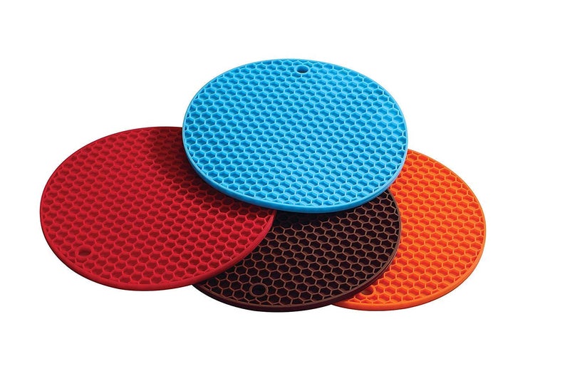 TOPHAVEN TOPHAVEN Round Shape Silica Gel Anti Heat Resistant Pot Holder Anti Slip Resistant Multipurpose Silicon Disc Pads (Set of 2)  - Image 4
