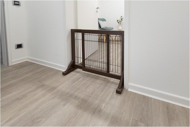 Trixie بوابة حيوانات أليفة قائمة بذاتها من TRIXIE مصنوعة من الخشب والسلك خفيفة الوزن وعرضها قابل للتعديل 24 بوصة ارتفاع بني إسبريسو - Image 2