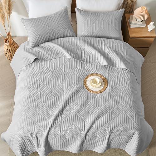 Davulos Queen Quilt Bedding Set,Light Grey Ultrasonic Full/Queen Quilt Set Reversible Microfiber Bedspread,Lightweight Soft Modern Geometric Coverlet Set for All Seasons(1 Quilt,2 Pillow Shams) - Image 3