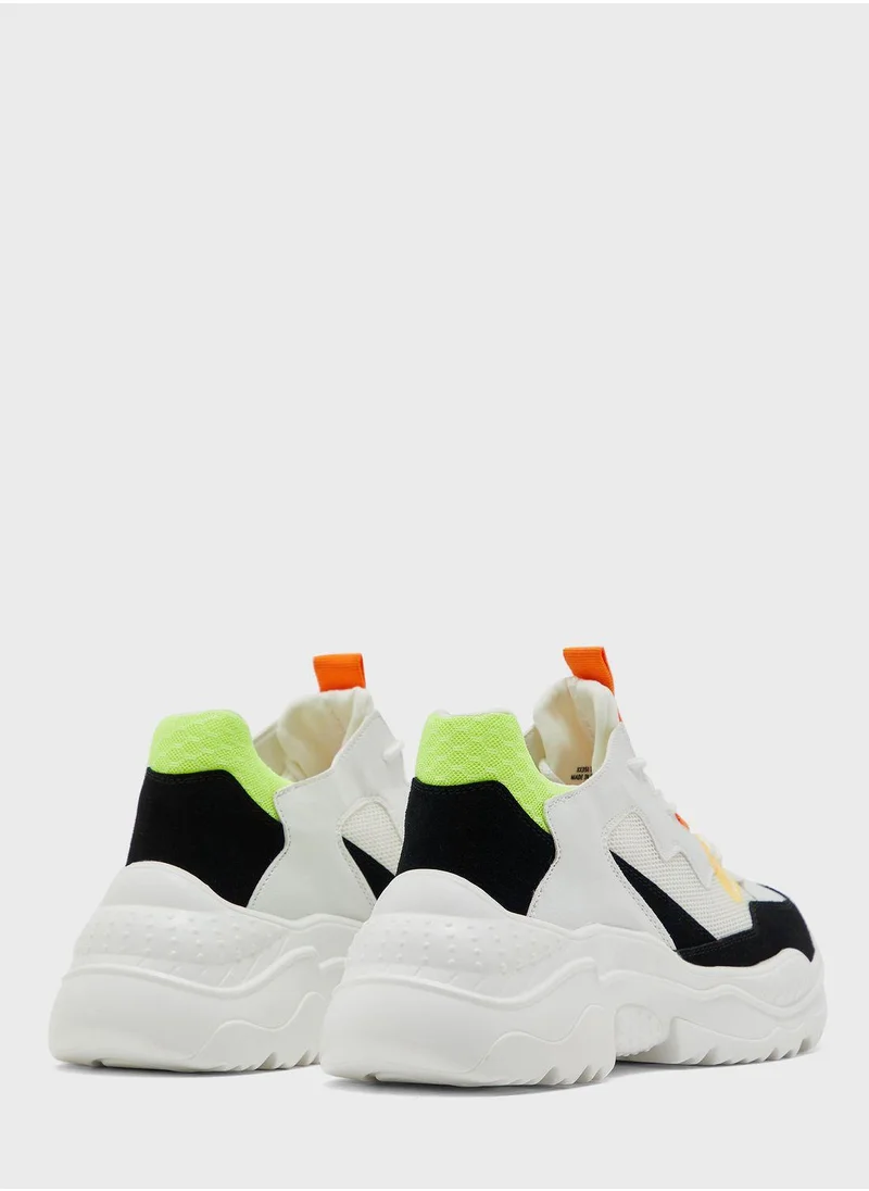 Reserved Casual Low Top Sneaker