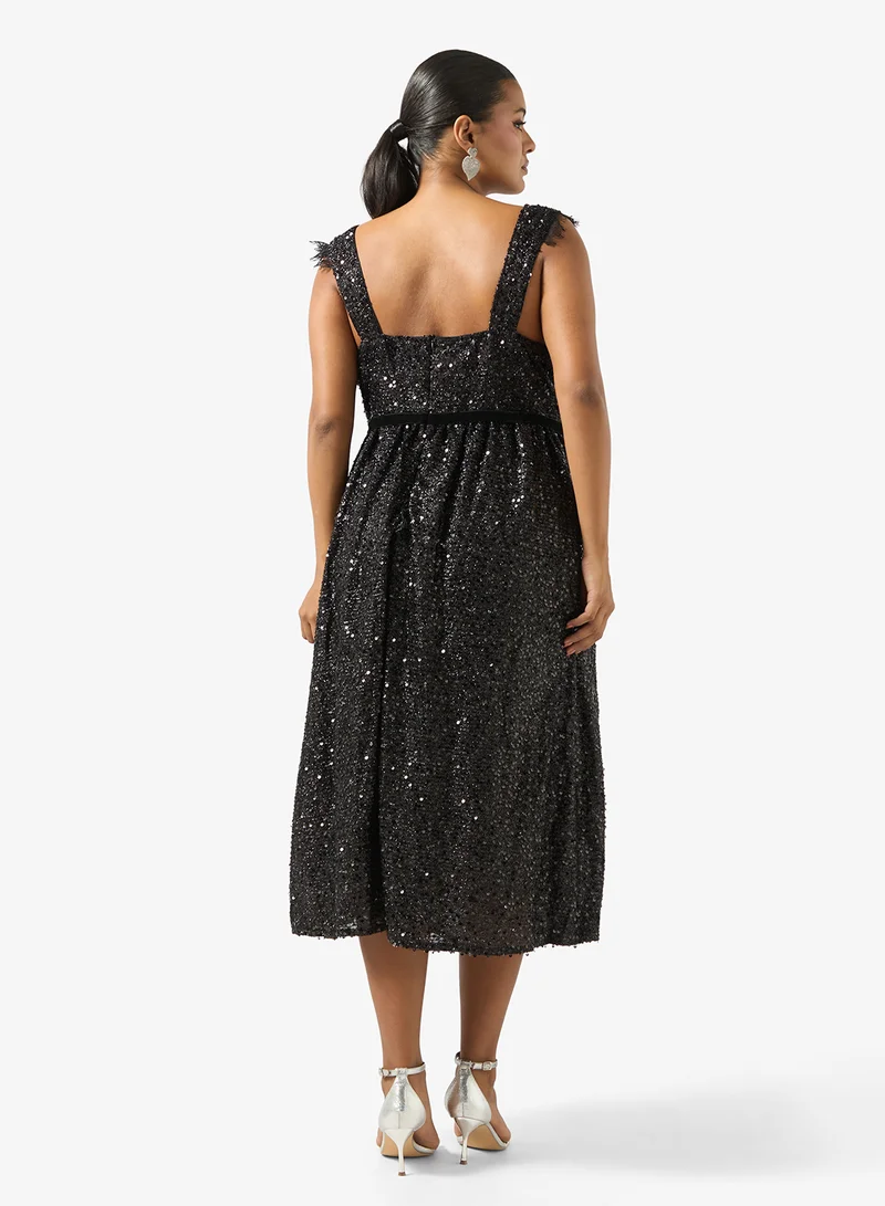 Ella Plus Strappy Lace Dress