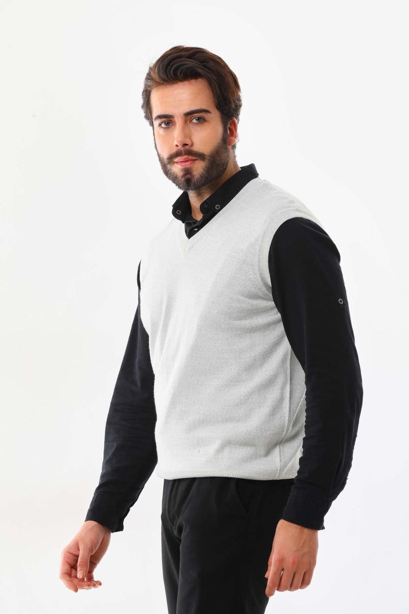 Günay Gunay Men's V Neck Wool Sweater 1000 Light Gray  - Image 3
