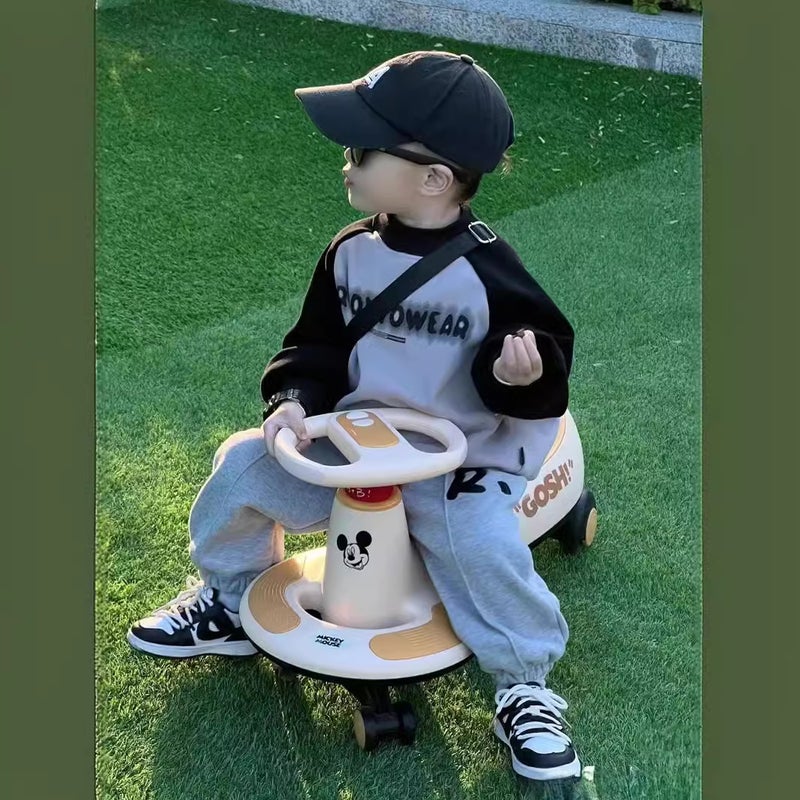 Boys Autumn suit 2024 Spring and Autumn New Boys Pullover Sweatshirt Western Style Fashionable Street Childrens Sweatpants Set Grey suit